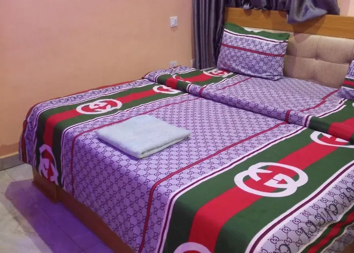 Deep Diamond Exclusive Hotel And Suites