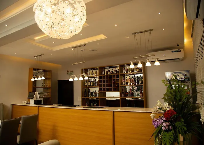 Kaashmeen Hotel&Suite
