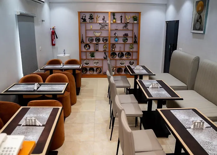 Kaashmeen Hotel & Suite