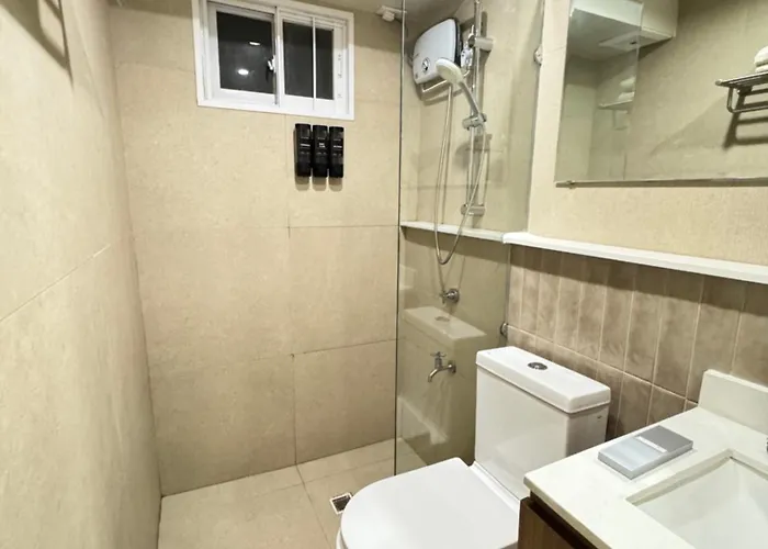 1413 Home Suites Arezzo Place Davao