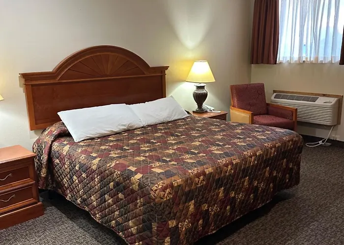 The Rushford Inn