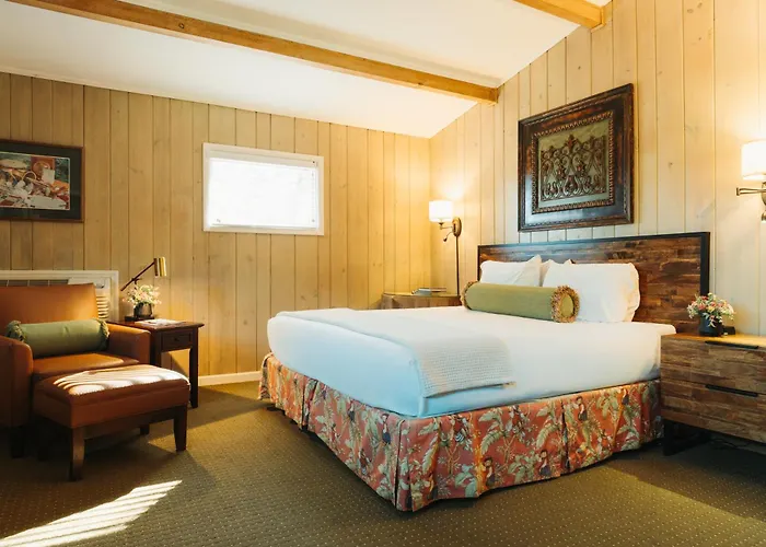 Pine Needles Lodge