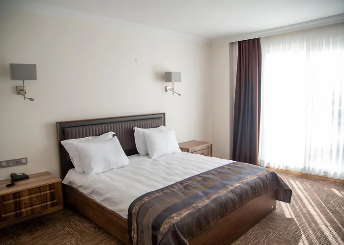 The Life Nest Hotel