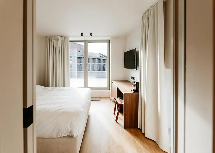 Alfred Hotel & Gastro Bar