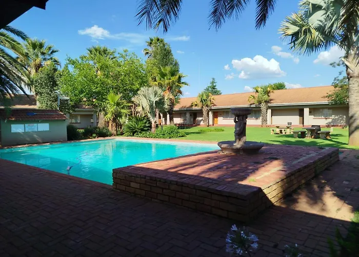 Ingwe Guest Lodge