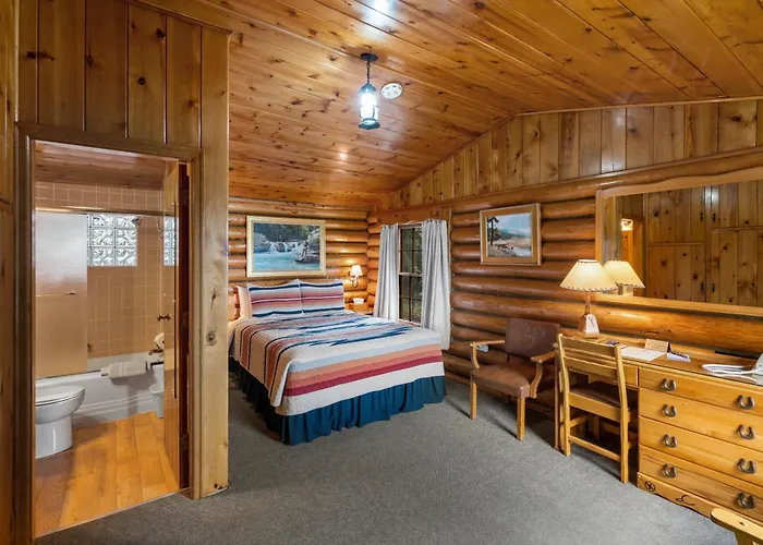 El Western Cabins & Lodges