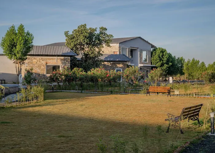Justa Luxe Highpoint Jawai