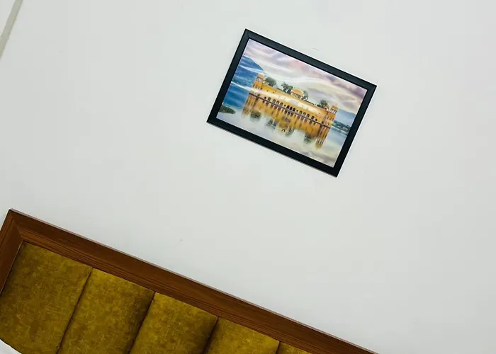 Hotel Cr Residency