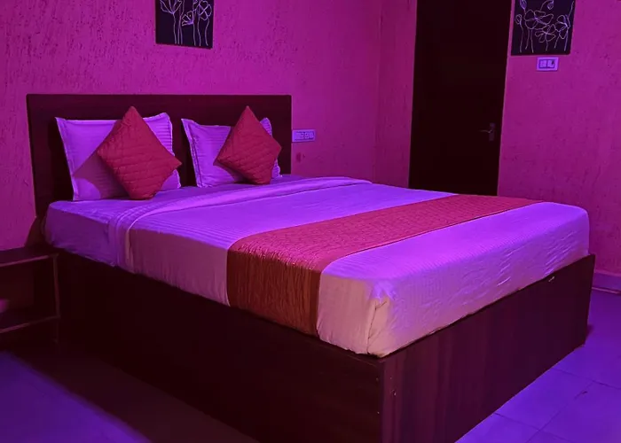 Mofo Cuzzi Inn Omr Chennai