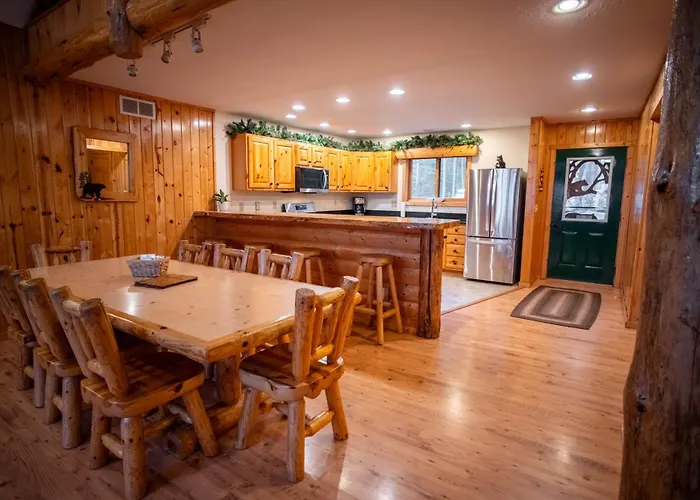 Timber Bay Lodge And Houseboats