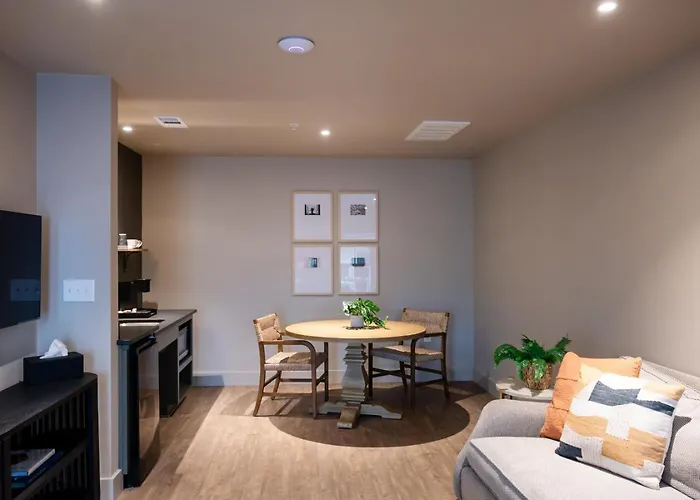 Gloria Inn - Unit 1