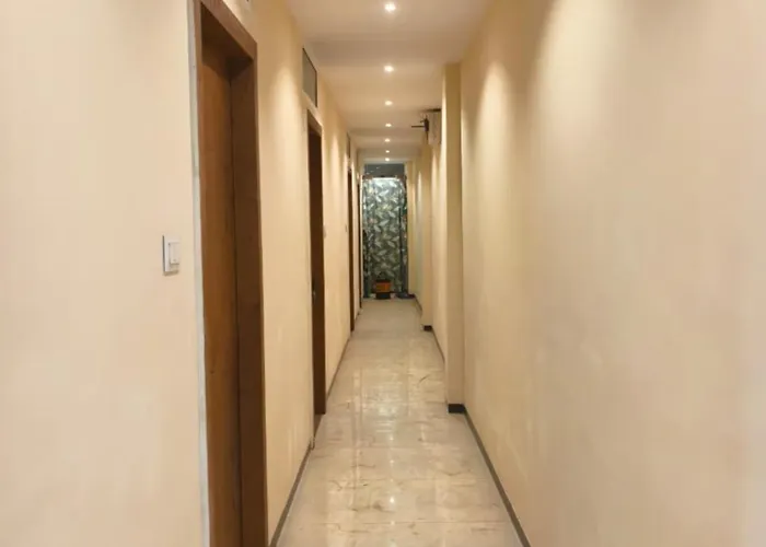Hotel Shivaarambh Homestay