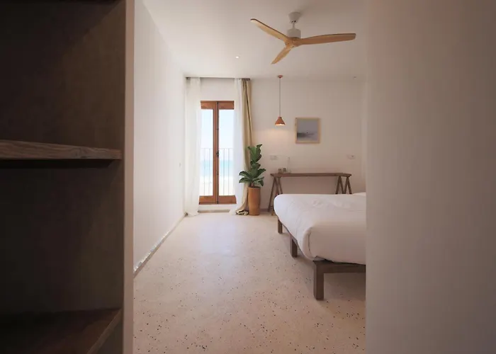Blue Waves Surf House - Boutique Hotel Anza II