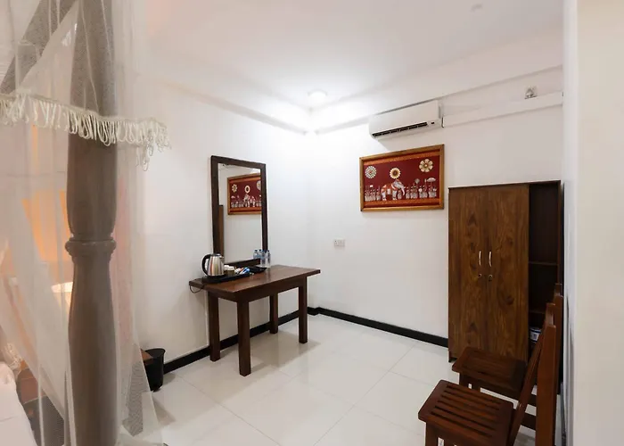 Urban Kandy City Hotel