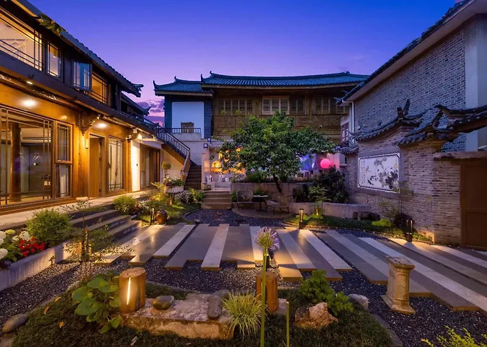 The Panorama Designer Villa & Cafe - Chinese Naxi Style Courtyard - Complimentary Airport Pick-Up For 3 Nights & Tailor-Made Tours