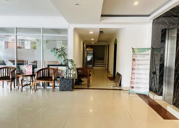 Hotel O Near Mall Panakukkang Formerly Al-Badar Hotel Syariah