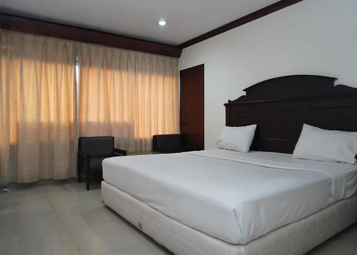 Siantar Hotel Parapat