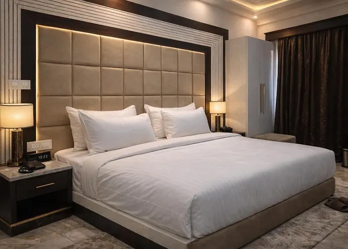 Amar Singh Palace By Signature Stayz Near Taj Mahal
