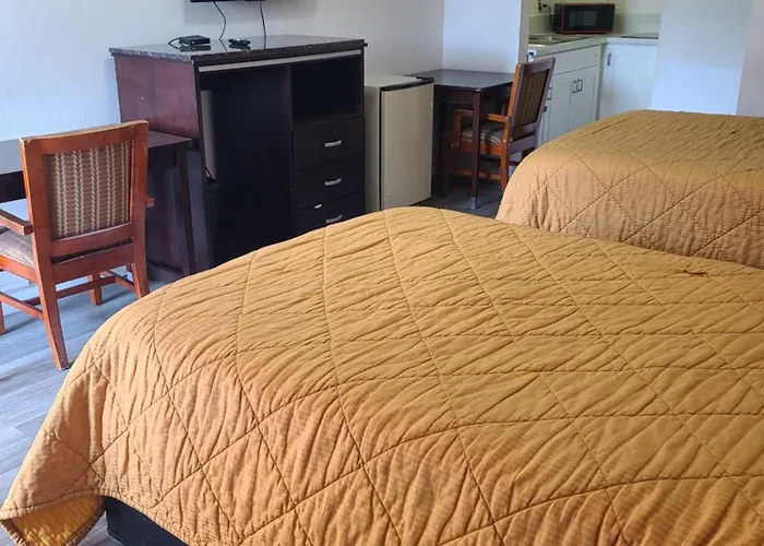 Relax Inn And Suites