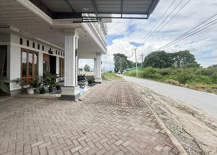 Reddoorz Near Pantai Lumban Bul Bul Balige Toba