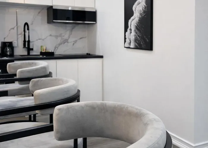 The Hive Boutique Hotel Double Queen Room 104