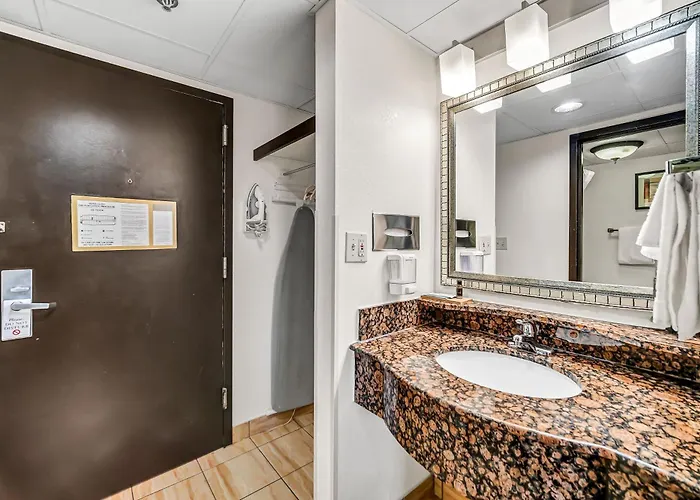 Carlton Inn O'Hare