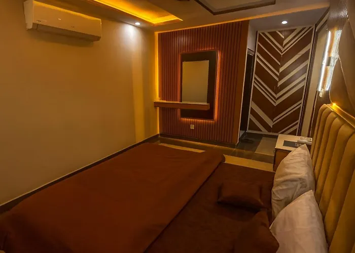 Peaceful Stay In Peshawar