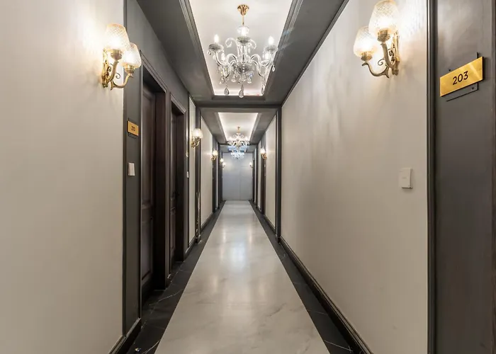 Hotel Silver Ace