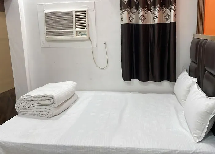 Hotel Shree Nikatan