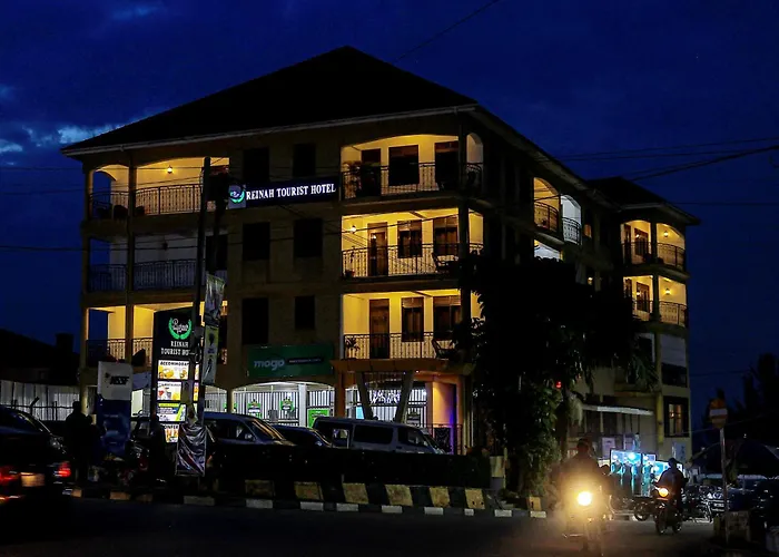 Reinah Tourist Hotel