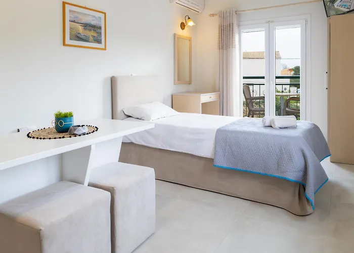 Ippocrates Hotel Apartments & Restaurant