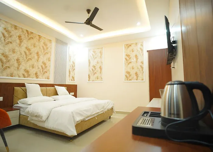Hotel Ganga Banquet And Restaurant