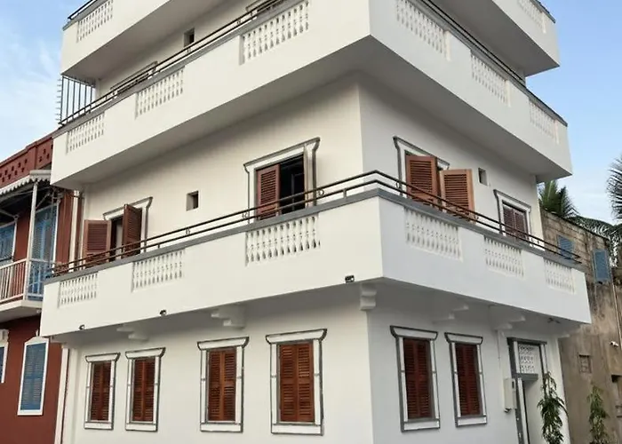 Hotel La Maison Blanche