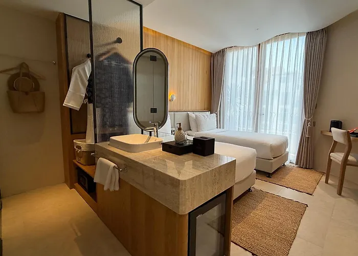 Apom Boutique Hotel - Free Cable Car & Sunworld Water Park