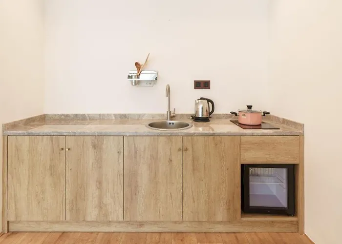Xianzai Houshe Boutique Hotel