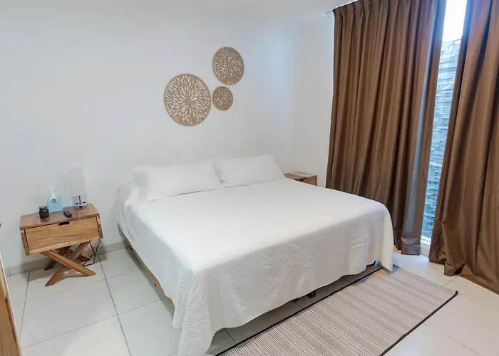 Hotel Punto Oriente Tonala