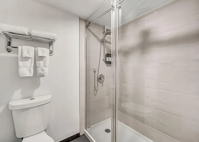 Carlton Inn O'Hare