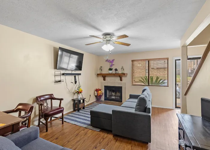 Cozy Huntsville Condo - 2Br Near Shsu - Pool - Wifi - Free Parking