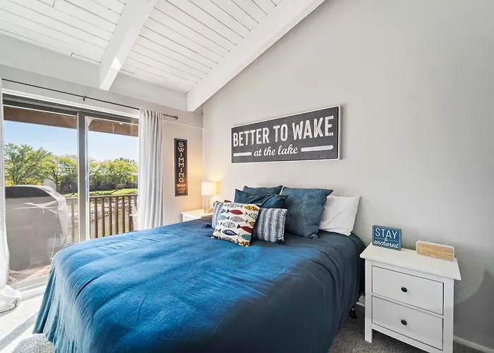 Lakeside Serenity - 2Br 1Ba Clear Lake Escape