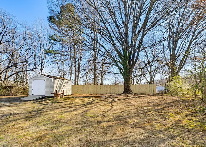 2 Mi To Uptown Lexington: Pet-Friendly Getaway!