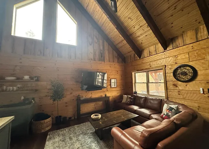 Foxhole Cabin, New Custom Log Cabin In Shenandoah Valley
