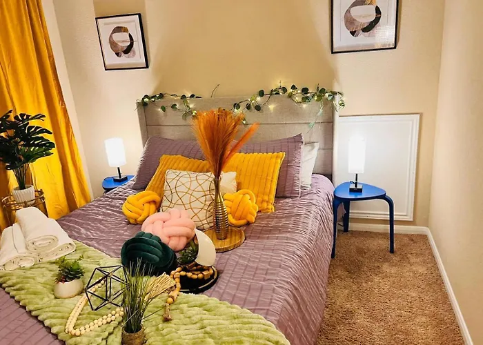 Spacious Kyle Home Games King Bed Yard