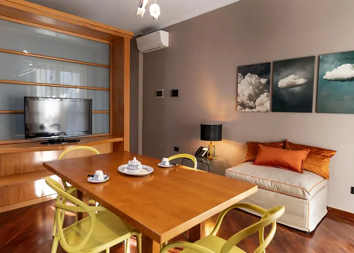 Apulia Re' Aparthotel & Suites