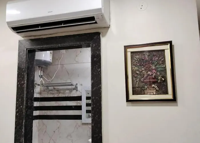 Hotel Ravi Residency
