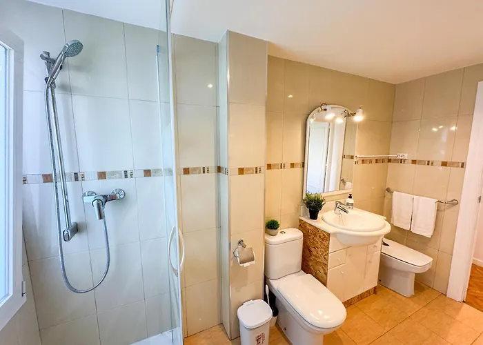 Velasco Urban Lodge - Turistea