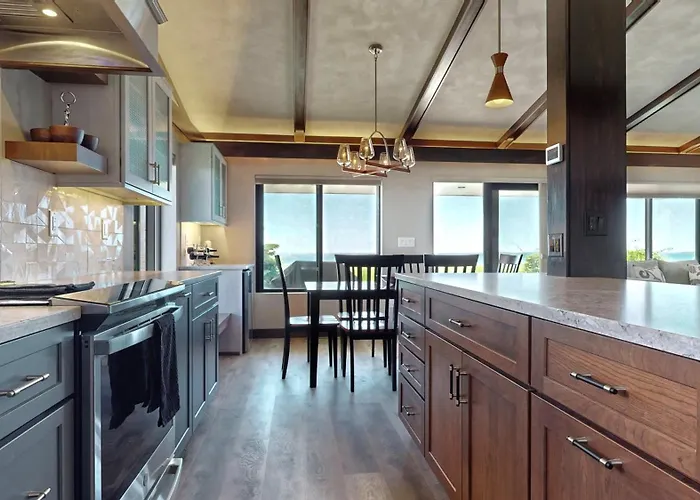 Coastal Escape By Bayley Vacation Rentals