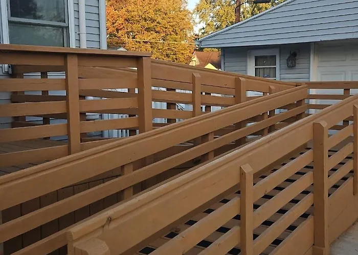 Spacious Family Retreat With Ada Ramp And Ada Bathroom