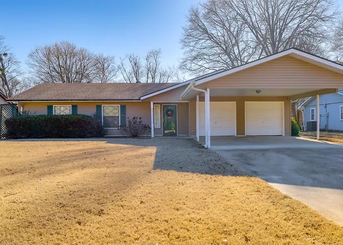 Fish, Hike & Relax: Heber Springs Family Home