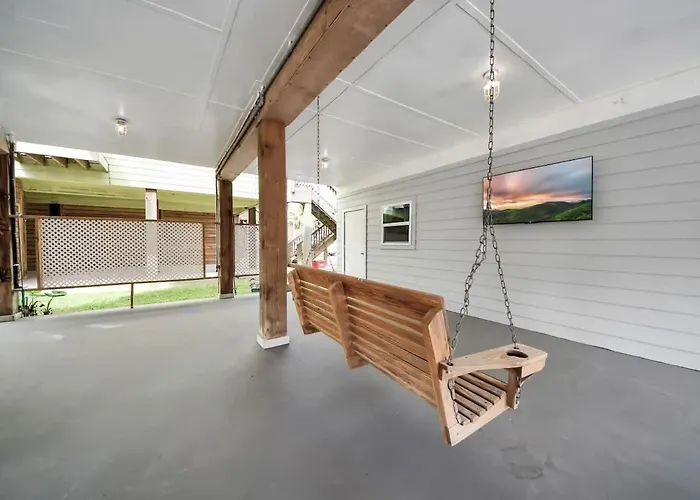 Boardwalk Bungalow Family Fun For All - Sleeps 10