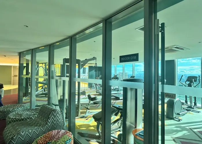 Roomi Stays Acqua Private Residences